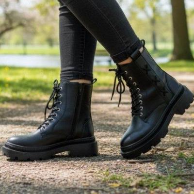 بوت مدل ضربدری