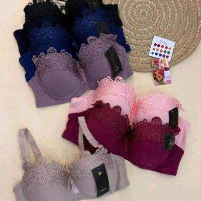 سوتین اسفنجی فنردار اعلا کاپ B