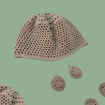 کلاه و گوشواره بافتنی نارا