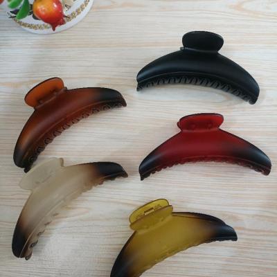 کلیپس متوسط زنانه