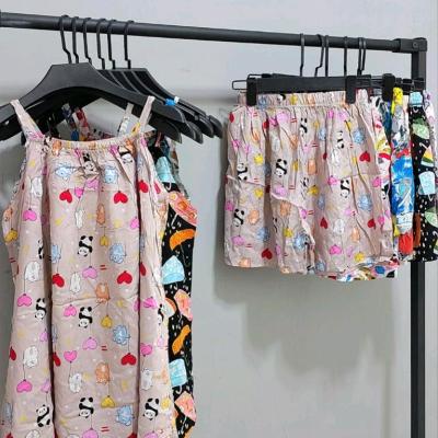 ست تاپ بندی و شلوارک