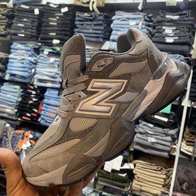 کتانی نیو بالانس