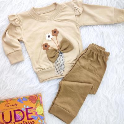 تیشرت و شلوار