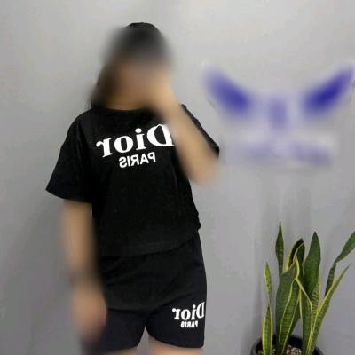 ست کراپ و شرتک طرح دیور