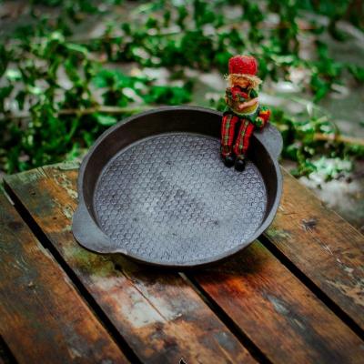 ماهیتابه زنبوری چدنی اصل آببندی شده