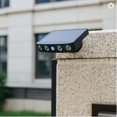 چراغ دیواری خورشیدی سنسوردار - امنیت و روشنایی هم‌زمان با یک چراغ هوشمند