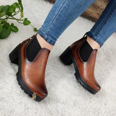 نیم بوت طبی مدل هستی