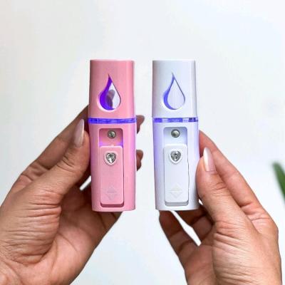 دستگاه بخور سرد دارای آینه و سیم شارژر کوچک و قابل حمل