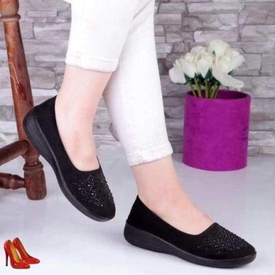 کفش زنانه راحتی مدل تینا برند چکاوک رویه ماکروفایبر نگین‌دار زیره PU سب