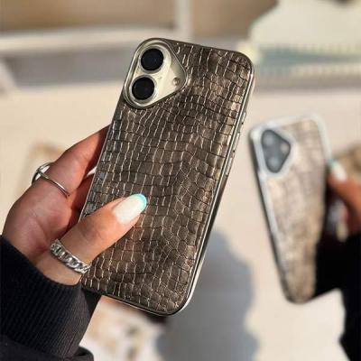 قاب پوست ماری کلاسیک آیفون