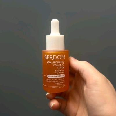 سرم ویتامین سی بردون پوست چرب و مستعد جوش