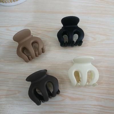 کلیپس کوچک زنانه