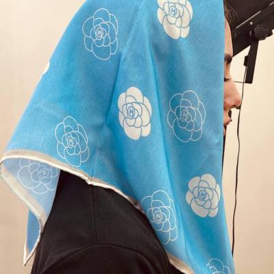 مینی اسکارف دست دوز گل گلی رنگ آبی آسمانی قواره 70