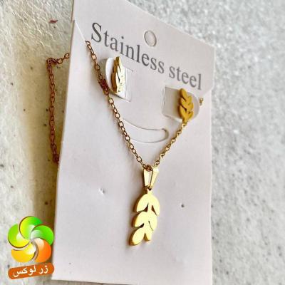نیم ست مدل برگ استیل طلایی