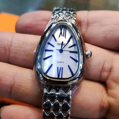 ساعت پینترستی اورجینال اسکمی زنانه