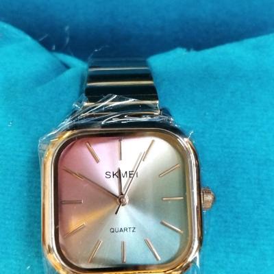 ساعت مچی عقربه ای اسکمی زنانه ظریف