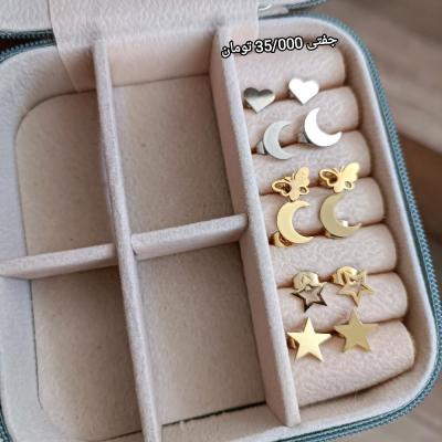 گوشواره میخی در طرحهای مختلف