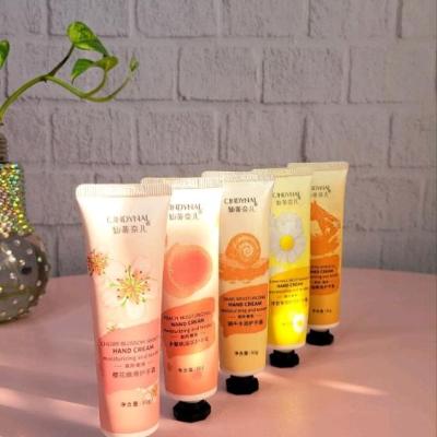 کرم مرطوب کننده سبک Cindynal-157447