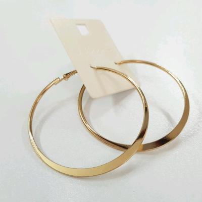 گوشواره حلقه ای طلایی آینه ای ، کار فوق‌العاده حرفه ای و درخشان