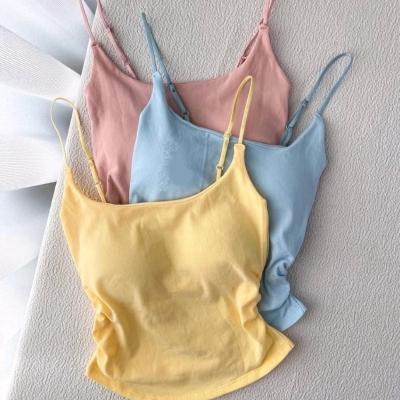 کراپ تاپ کنار چین کاپ دار