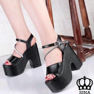 کفش پاشنه دار لادن