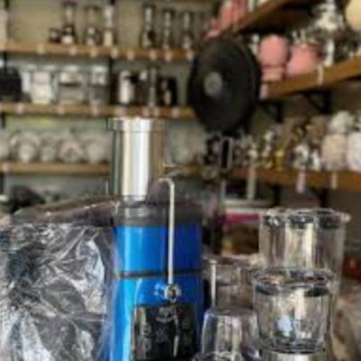 آبمیوه گیری چهار کاره مکنتا مدل 1200