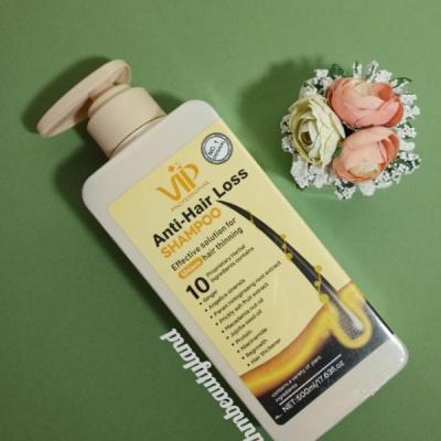 شامپو ضد ریزش مو گیاهی وی آی پی VIP محصول کشور ایتالیا با کیفیت فوق ال