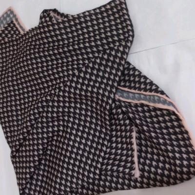 روسری طرح دار