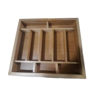 مقسم کشو. نگهدارنده قاشق و چنگال