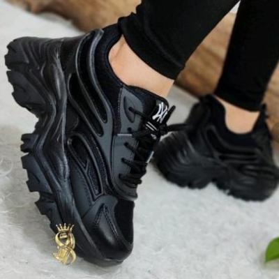 کتانی مردانه و زنانه لژ دار طبی مدل فشن پختی