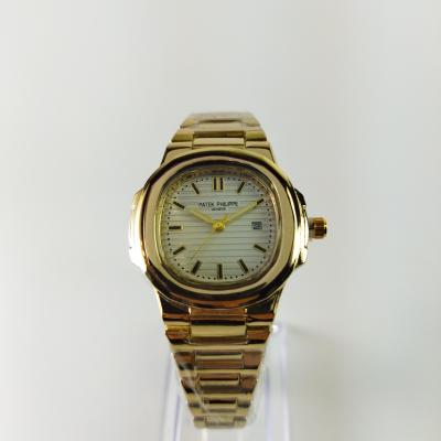 ساعت مچی استیل زنانه patek philippe دارای تاریخ شمار