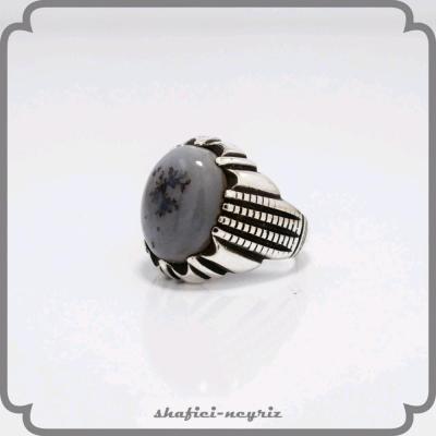 انگشتر نقره مردانه طرح شیاری با سنگ شجر