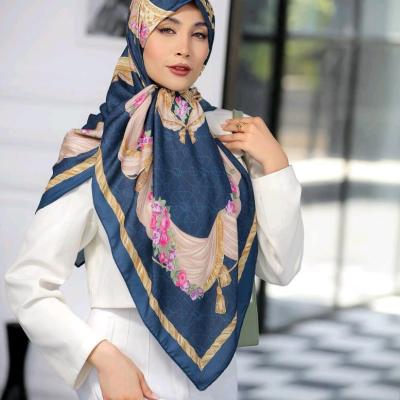 روسری مجلسی ابریشم توییل قواره 130 کد 1013