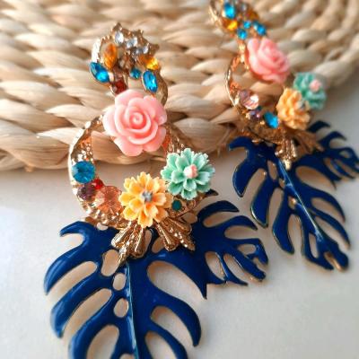 گوشواره برگ بزرگ