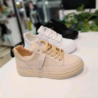 کتانی زنانه ونس استایلیست زئوس طبی