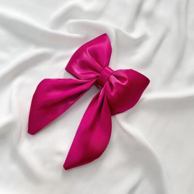 گل سر فرانسوی ، پاپیون فرانسوی ساتن