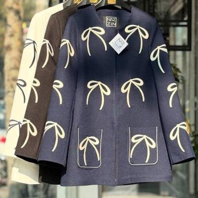 کت و شلوار۔ پاپیونی