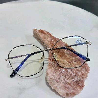 فریم طبی یونیسکس گوچی فلزی فشن مدل چند ضلعی سبک و راحت مناسب صورت بزرگ