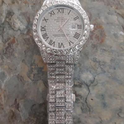 ساعت زنانه نگین دار