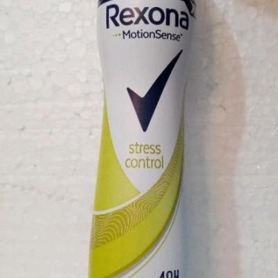 اسپری رکسونا مدل استرس کنترل ایتالیایی