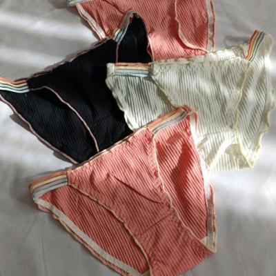 شورت زنانه و دخترانه بند رنگین کمانی وارداتی