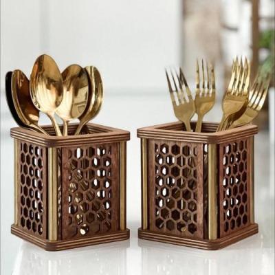 جاقاشقی چوبی نرده طلایی