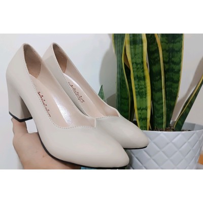 کفش کرم زنانه