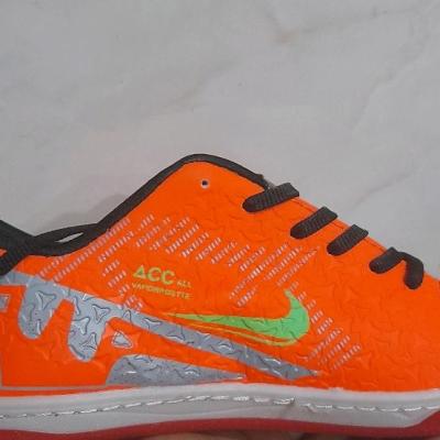 کتانی سالنی مردانه نارنجی رنگ