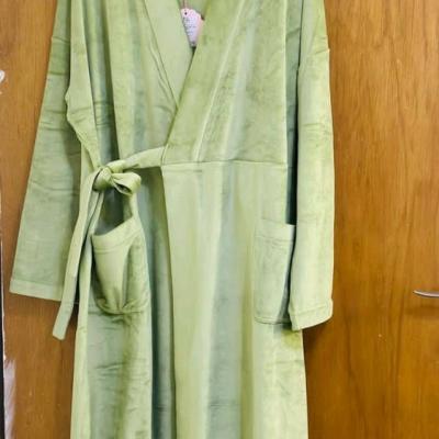 تن پوش پالتویی وارداتی جنس نرم لطیف بدون