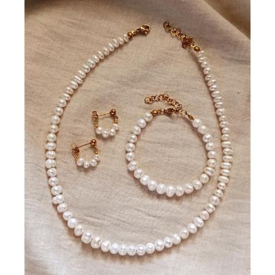 ست گردنبند و دستبند گوشواره مروارید پرورشی اصل-155106
