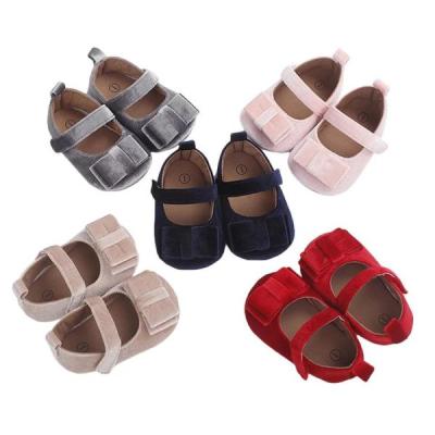 پاپوش نوزادی دخترانه مخمل پاپیون