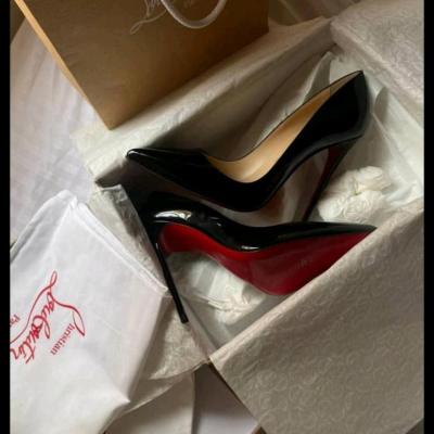 استیلتو در سه پاشنه