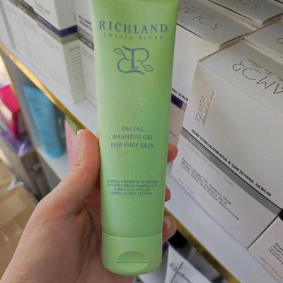 ژل شستشوی پوست چرب ریچلند فرانسه
