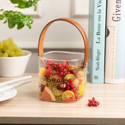 گلدان و یخدان ویونا.